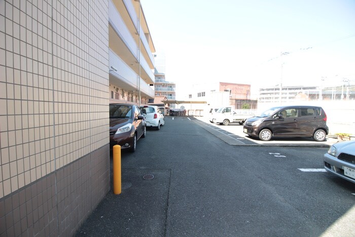 カーサコモーダの物件外観写真