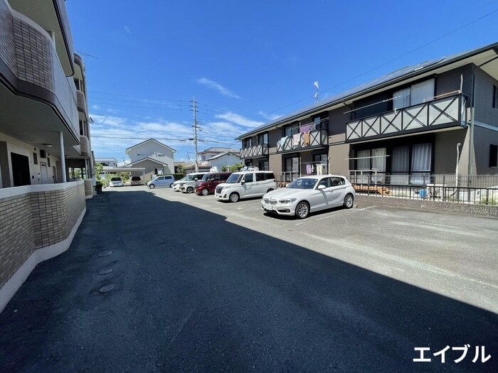 メゾンドームの物件外観写真