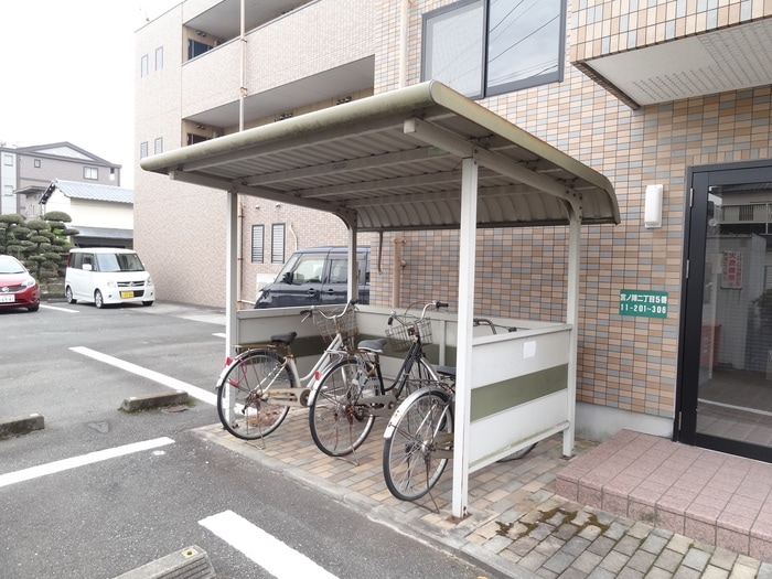 セカンドキャビンの物件外観写真