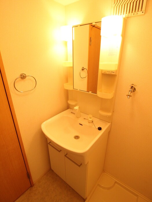 ガ－デンヒルズ荒木の物件内観写真