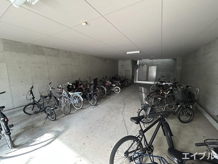 リファレンス寺塚の物件外観写真