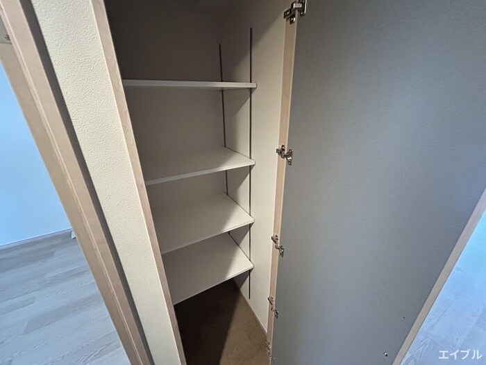 リファレンス寺塚の物件内観写真