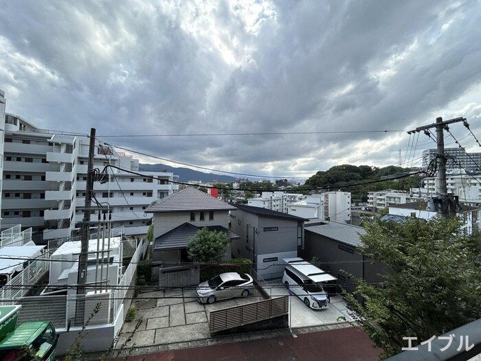 リファレンス寺塚の物件内観写真