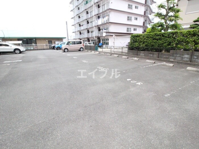 アーバンエルの物件外観写真