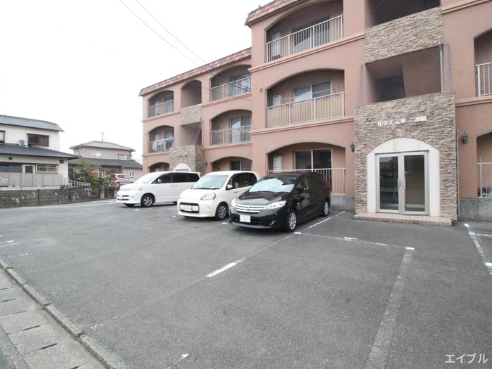 ルネス荒木二番館の物件外観写真