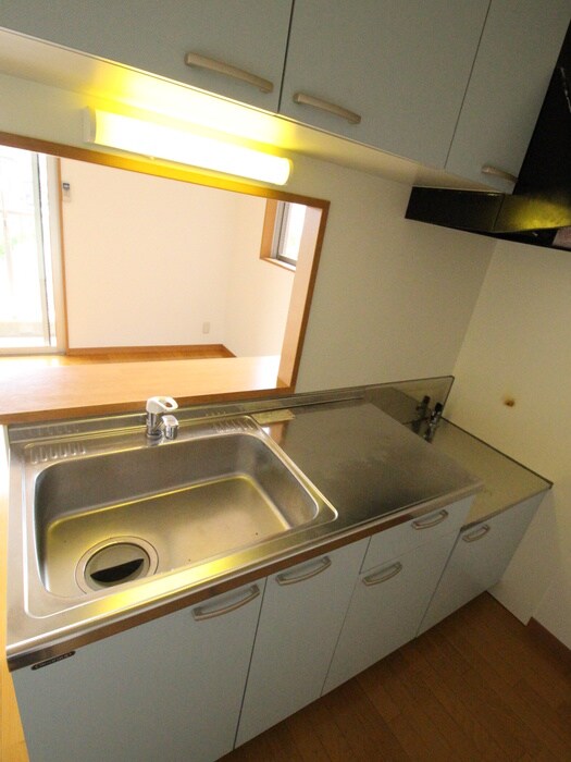 ルネス荒木二番館の物件内観写真