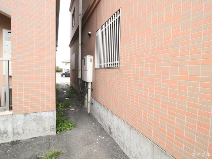 ルネス荒木二番館の物件外観写真