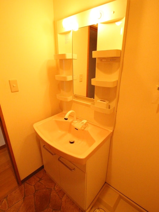 ルネス荒木二番館の物件内観写真