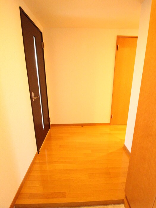 ルネス荒木二番館の物件内観写真