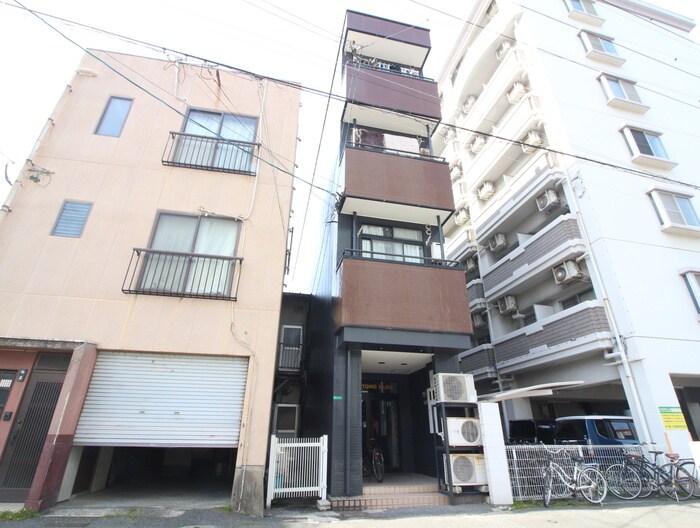 ＴＯＭＯビルの物件外観写真