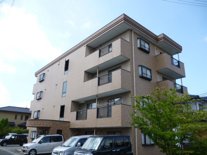 セピアコートの物件外観写真