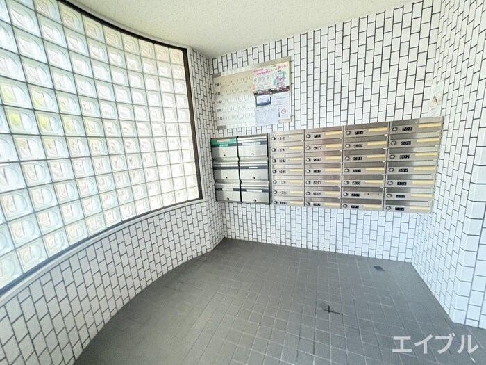 ヴィファイブ河波の物件外観写真