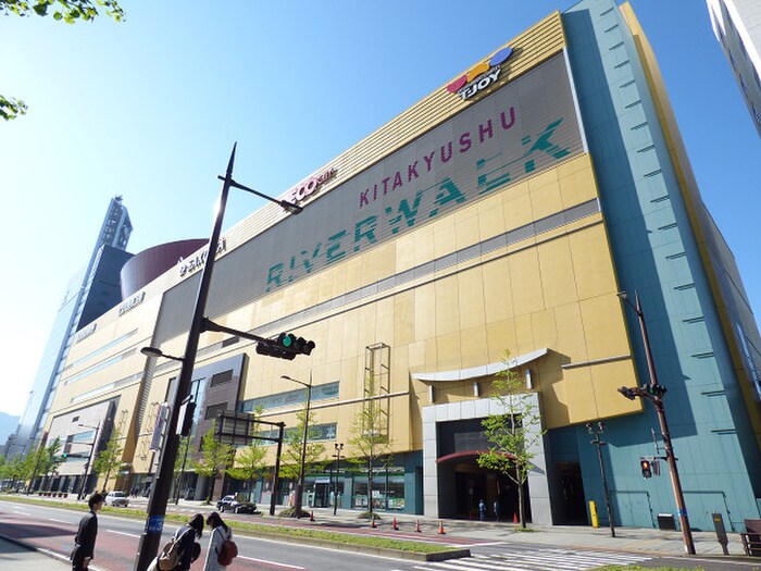 リ－ド室町の物件外観写真