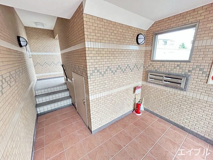 アヴァンティ緑ヶ丘の物件外観写真