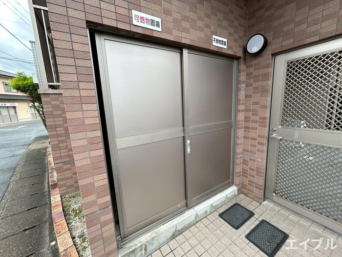 アヴァンティ緑ヶ丘の物件外観写真