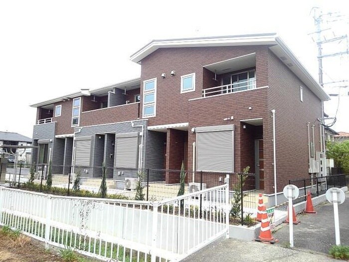 ラ　メゾン　デﾕボヌールの物件外観写真