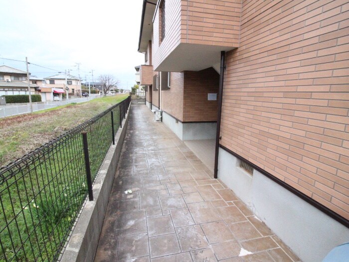 アゲル花見の物件外観写真