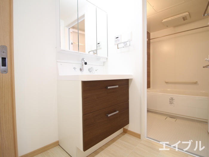 グランデ東雲の物件内観写真