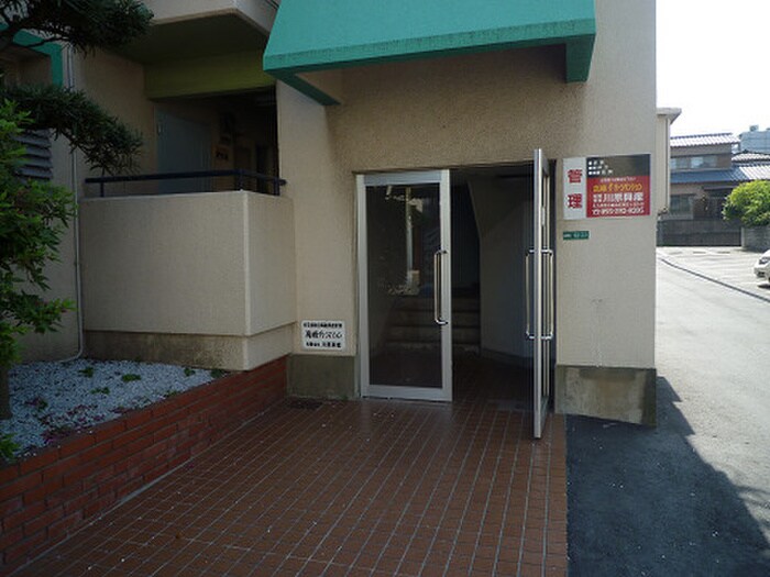 高峰グリーンマンションの物件外観写真