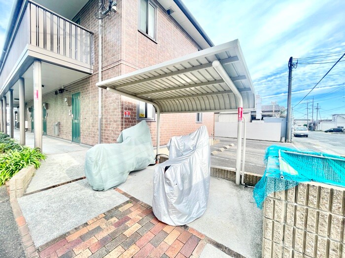 ミモザコートの物件外観写真