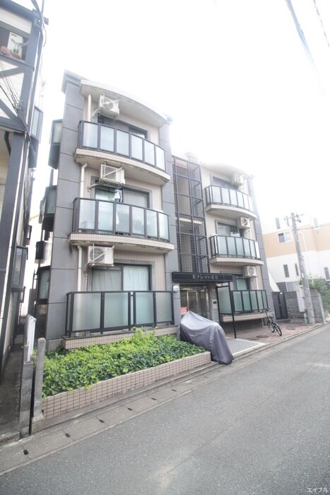 ミナレット香椎の物件外観写真