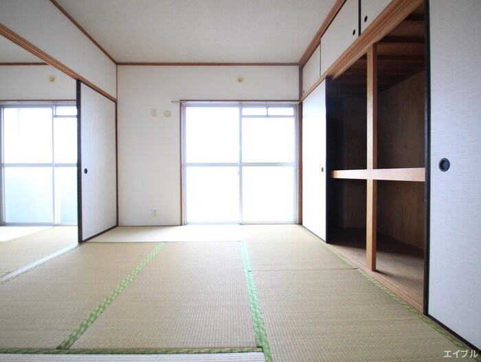 アース・フレンドリー那珂の物件内観写真