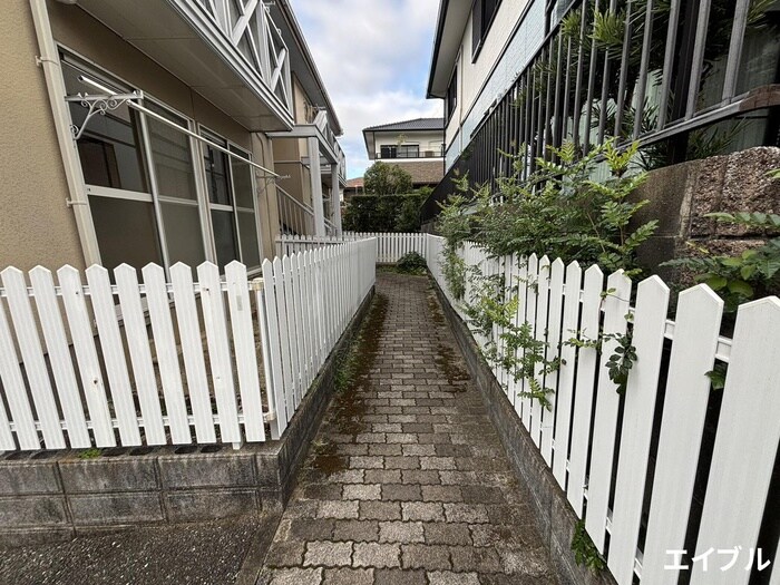 ウイング若葉台の物件外観写真