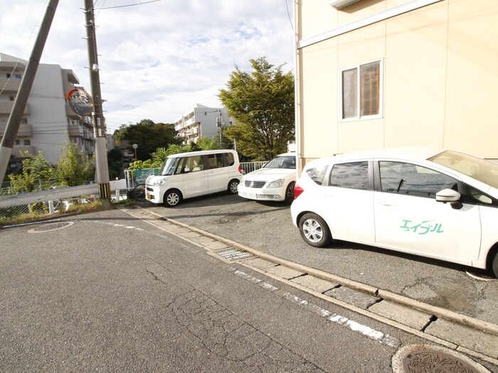ウイング若葉台の物件外観写真