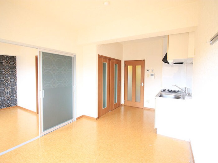 ウイングス砂津の物件内観写真