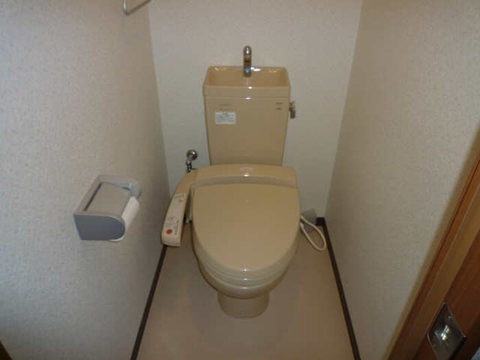 ウイングス砂津の物件内観写真