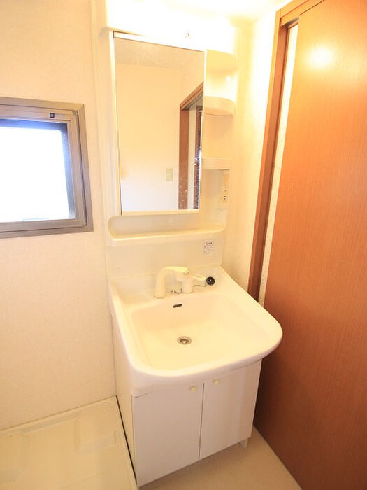 ウイングス砂津の物件内観写真