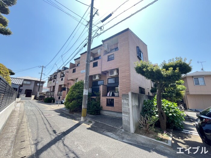 ブレッザの物件外観写真