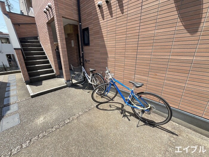 ブレッザの物件外観写真