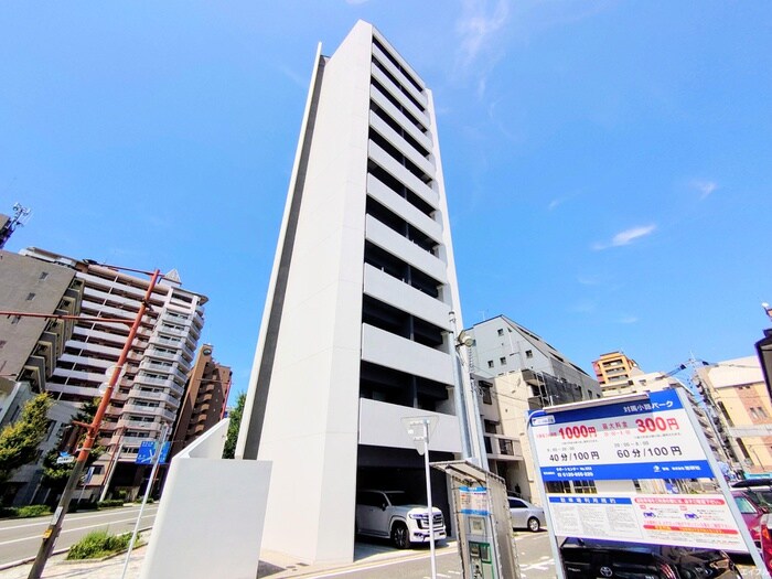 C CHARMANT HAKATAの物件外観写真