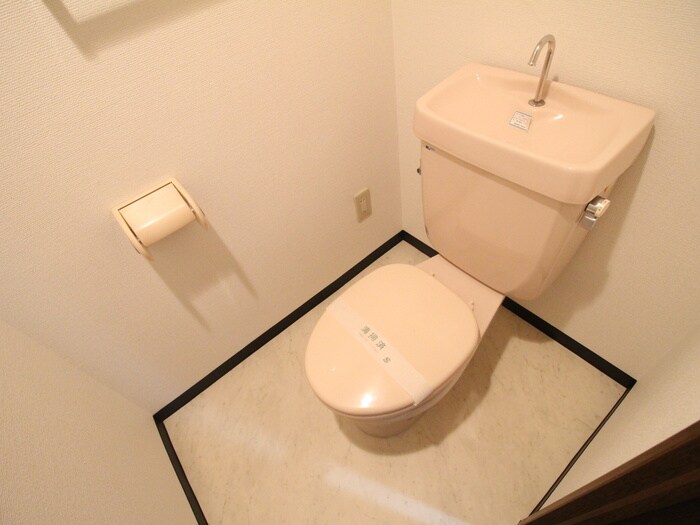 ディ・クウェルⅥの物件内観写真