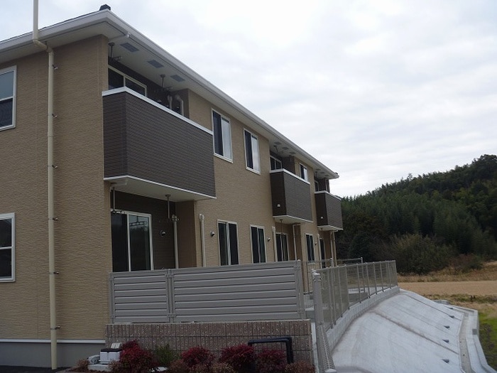 ソーレ・アロッジオⅢの物件外観写真