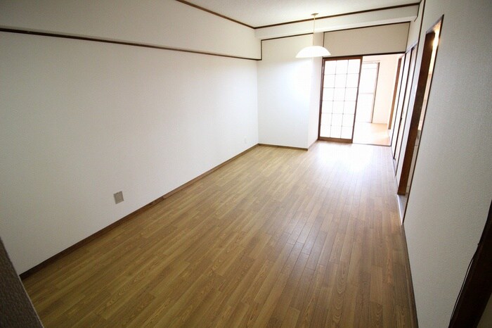 ブルースカイハイツⅠの物件内観写真