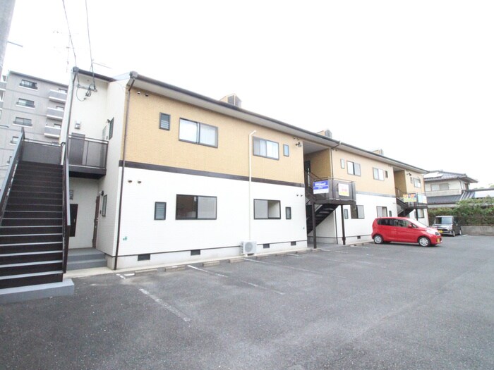 グランドハイツ木屋瀬の物件外観写真