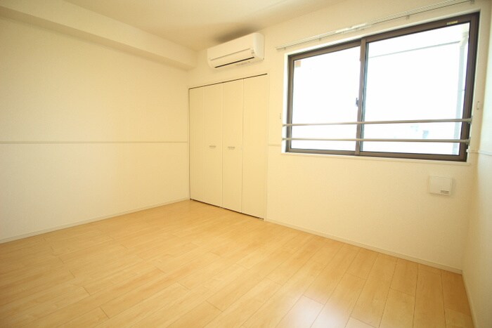 プレミアムガーデンⅠの物件内観写真