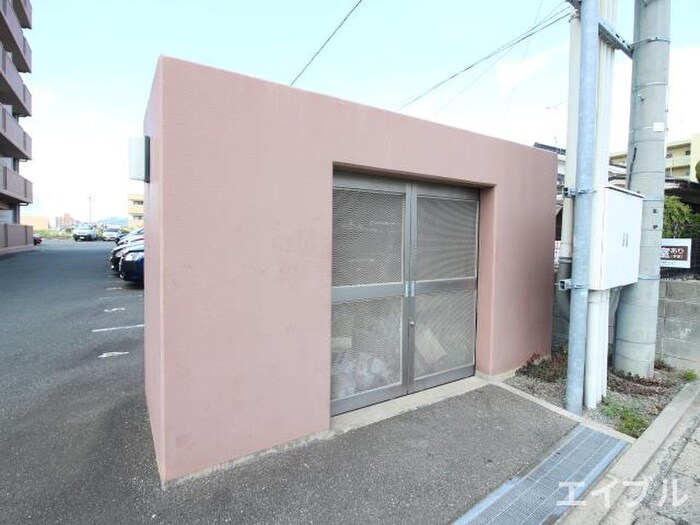 スカイシャトレ原町の物件外観写真