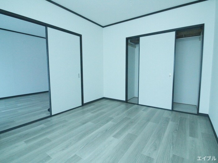 ルミエール春日の物件内観写真