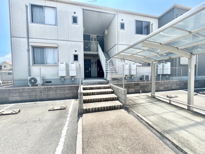 クラヴィエひびきのAの物件外観写真