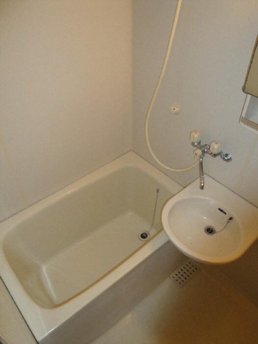 ジュネス大橋の物件内観写真