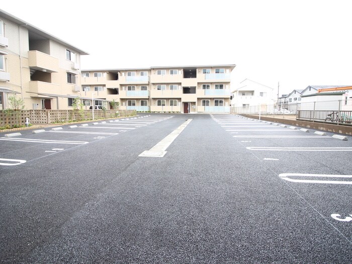 D-roomS・KA棟の物件外観写真