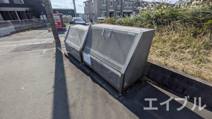 クリエイティブ　Ｂ棟の物件外観写真