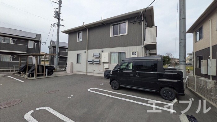 ムーンラヴァースの物件外観写真