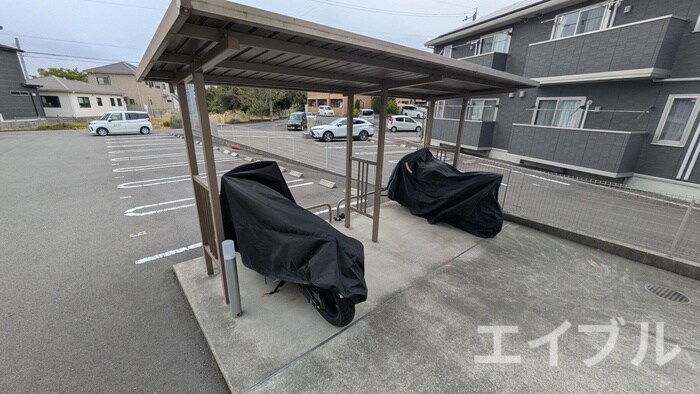 ムーンラヴァースの物件外観写真