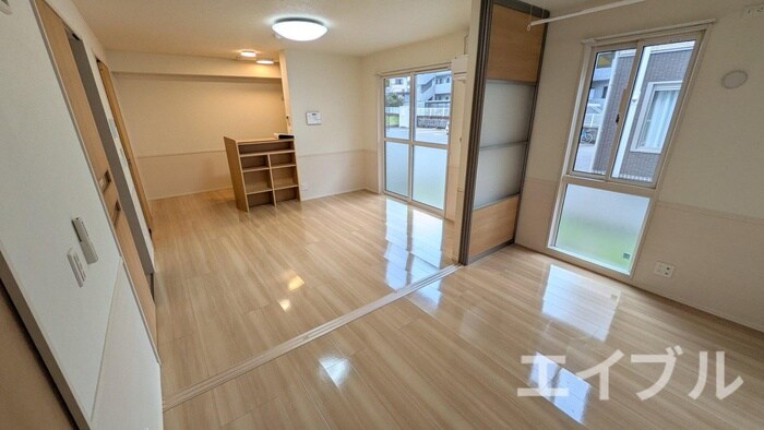 ムーンラヴァースの物件内観写真