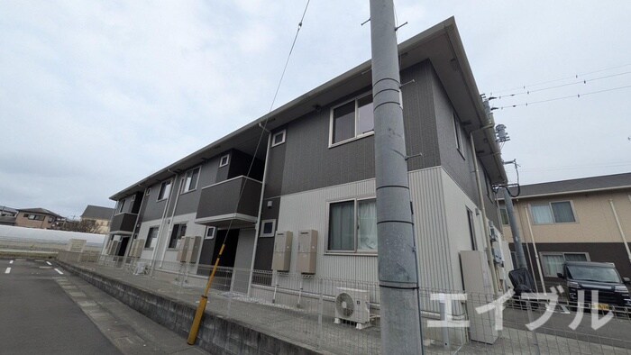 ムーンラヴァースの物件外観写真