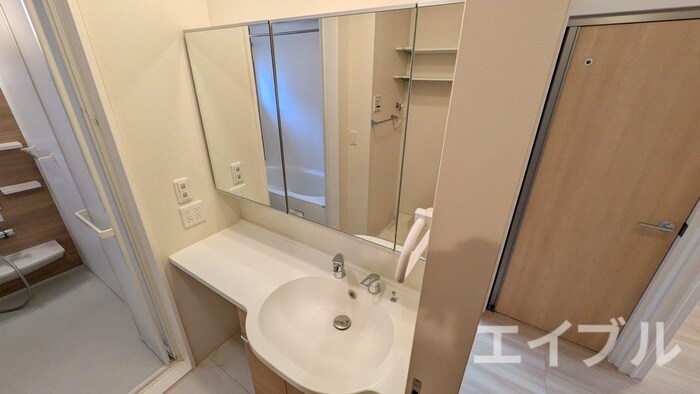 ムーンラヴァースの物件内観写真